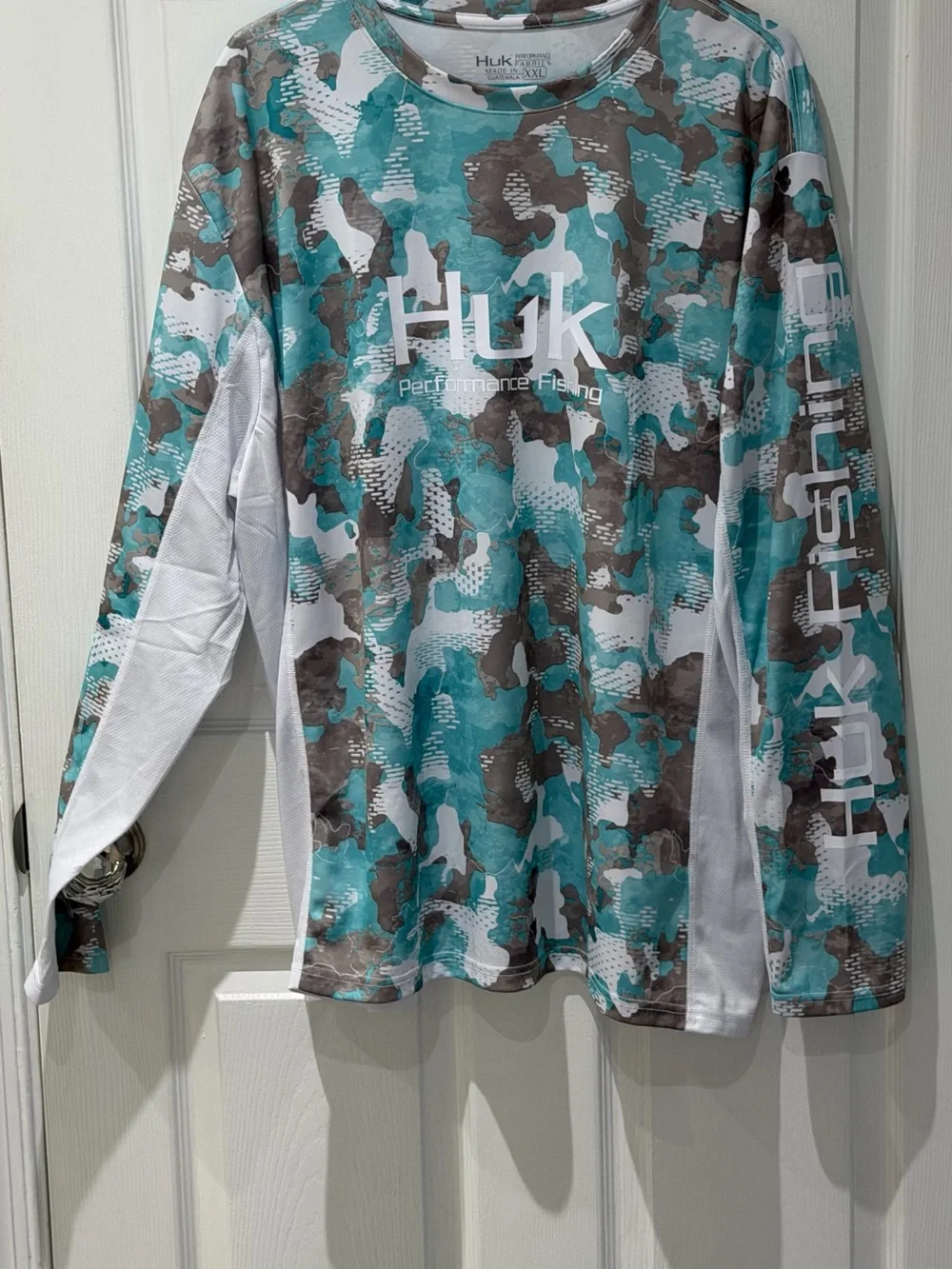 Huk Men’s Performance Fishing Long Sleeve Shirt - Teal, White, Gray